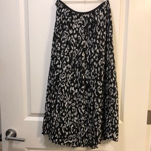Banana Republic midi long skirt leopard XS NWOT